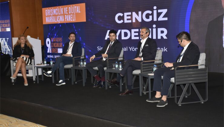 GİRİŞİMCİLİK VE DİJİTAL MARKALAŞMA PANELİ