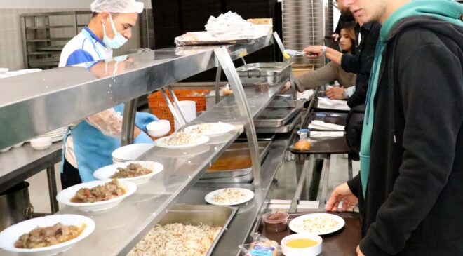 MEB’DEN 1 MİLYON 800 BİN ÖĞRENCİYE ÜCRETSİZ YEMEK