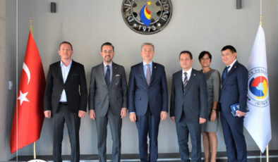 KAZAKİSTAN İLE İŞ BİRLİĞİ FIRSATLARI KONUŞULDU