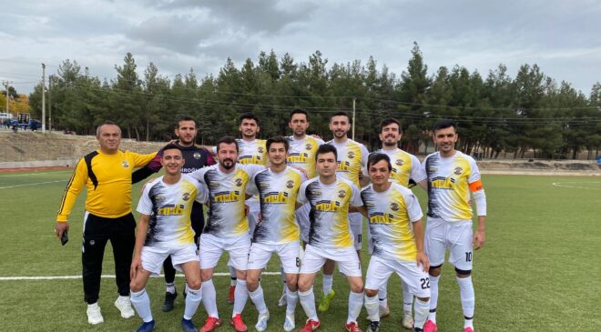 <strong>KUYUCAK, ZİRVENİN TAKİPÇİSİ </strong>