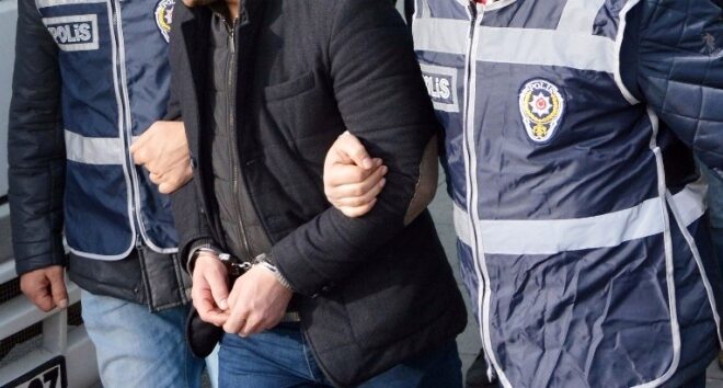 FETÖ operasyonunda 10 şüpheli yakalandı