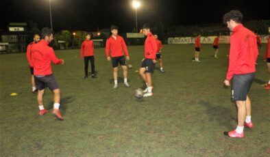 <strong>ÇAL BELEDİYESPOR’DA HEDEF 4 PUAN ALMAK</strong>