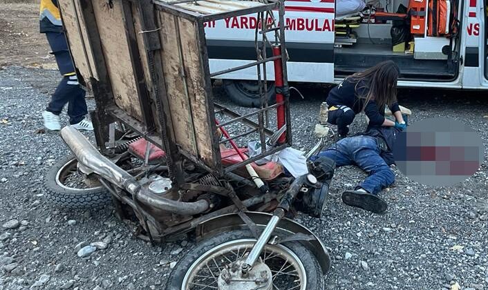 BABA İLE OĞLU BİR HAFTA ARAYLA HAYATINI KAYBETTİ