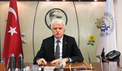 Başkan Tefenlili; “Atatürk, tüm dünyanın örnek aldığı dahi bir devlet adamıdır”