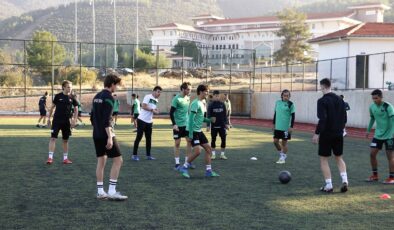 <strong>GENÇ HOROZLAR, GALİBİYETİ SÜRDÜRMEK İSTİYOR</strong>