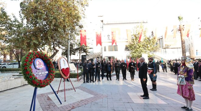 SAAT 9’U 5 GEÇE HAYAT DURDU