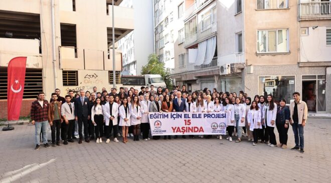EĞİTİM İÇİN EL ELE 15 YAŞINDA