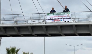 EĞİTİMCİLERDEN PANKARTLI TEPKİ