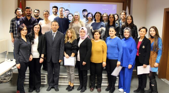 SAĞLIK ÇALIŞANLARINA HASTA HAKLARI EĞİTİMİ