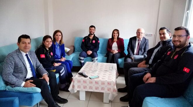 MÜDÜR ÖZTÜRK’TEN KALE’YE ÇIKARMA