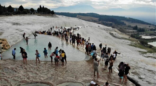 PAMUKKALE’DE 2 MİLYON HEDEFİNE GÜNLER KALDI