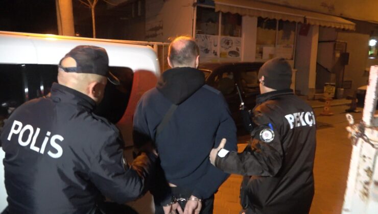 Kovalama sonucu yakalanan uyuşturucu taciri, gazetecilere hakaret etti