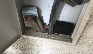 Hırsızlar 80 bin liralık ziynet eşyasını elektrik hattına sakladı