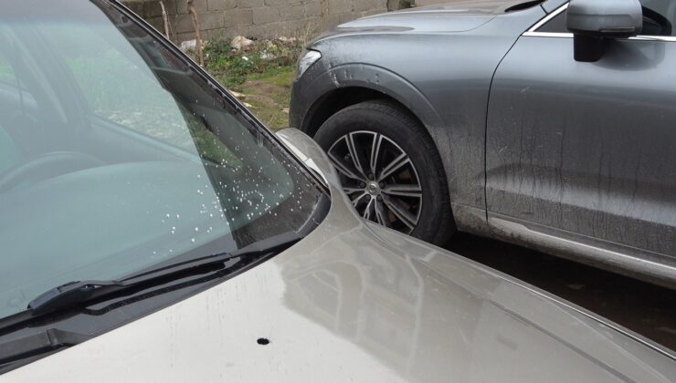 PARK HALİNDEKİ ARAÇLAR KURŞUNLANDI