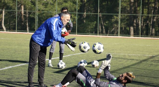 Yeşilçınarspor kritik maça 3 puan parolası ile hazırlanıyor