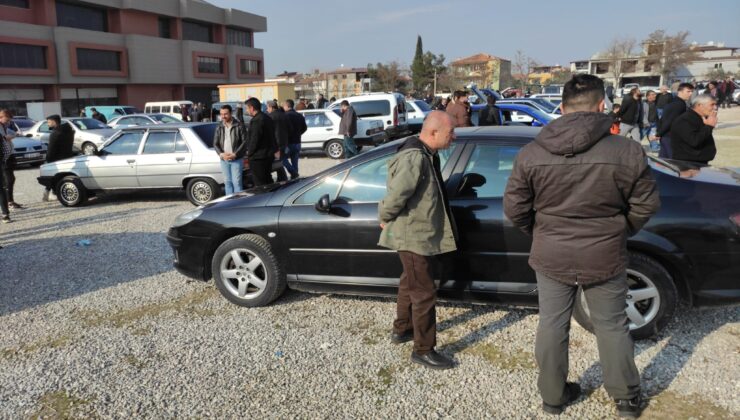 OTO PAZARINDA YOĞUNLUK OLUŞTU