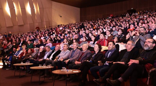 EFSANE SANATÇILAR İÇİN ANMA KONSERİ