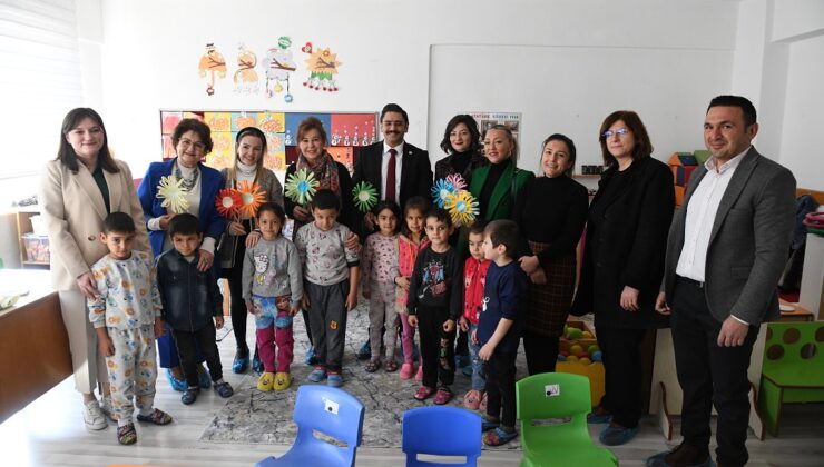 ÖĞRENCİLERE EĞİTİM SETİ DESTEĞİ SAĞLANDI