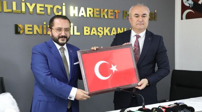 MHP İL BAŞKANLIĞINDA BAYRAK DEĞİŞİMİ