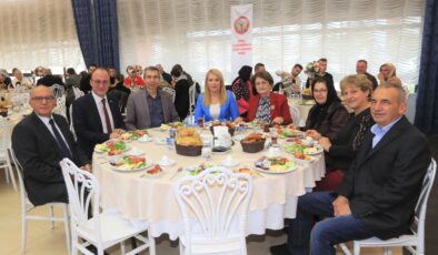 BALKAN GÖÇMENLERİ HASRET GİDERDİ