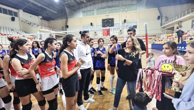 FİLEDE KAZANANLAR KUPASINA KAVUŞTU