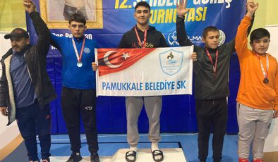 GÜREŞTE 11 MADALYA KAZANILDI