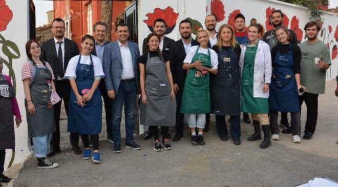  ‘ÇEYİZ SANDIĞINDAN SOKAĞA’ PROJESİ ÖDÜL ALDI