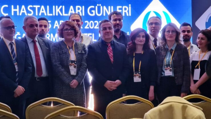 PAÜ İÇ HASTALIKLARI GÜNLERİNE EV SAHİPLİĞİ YAPTI