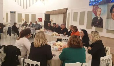 İYİ PARTİ İL YÖNETİMİ YEMEKTE BİR ARAYA GELDİ