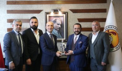 BAŞKAN ÖZBAŞ’I MAKAMINDA ZİYARET ETTİLER