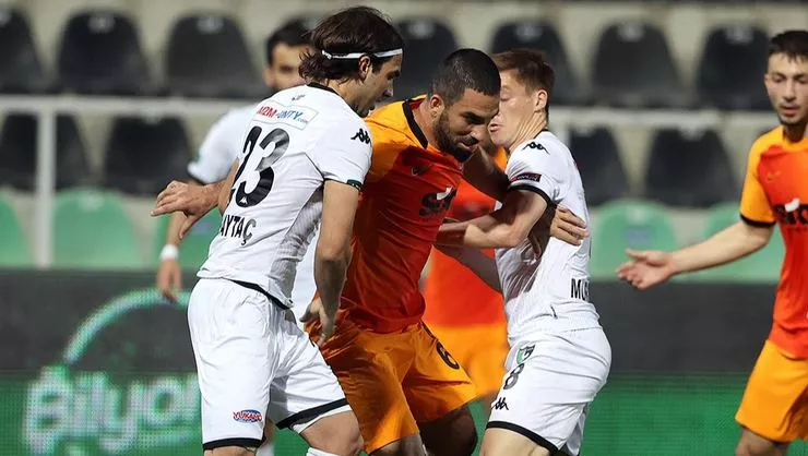 Galatasaraylı eski futbolcu Arda Turan’dan Denizli itirafı