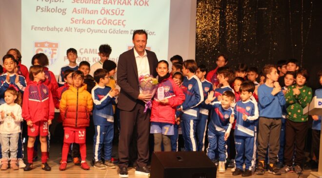 YILDIZ FUTBOLCULARIN SORUNLARI SEMİNERDE ELE ALINDI