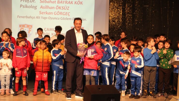 YILDIZ FUTBOLCULARIN SORUNLARI SEMİNERDE ELE ALINDI