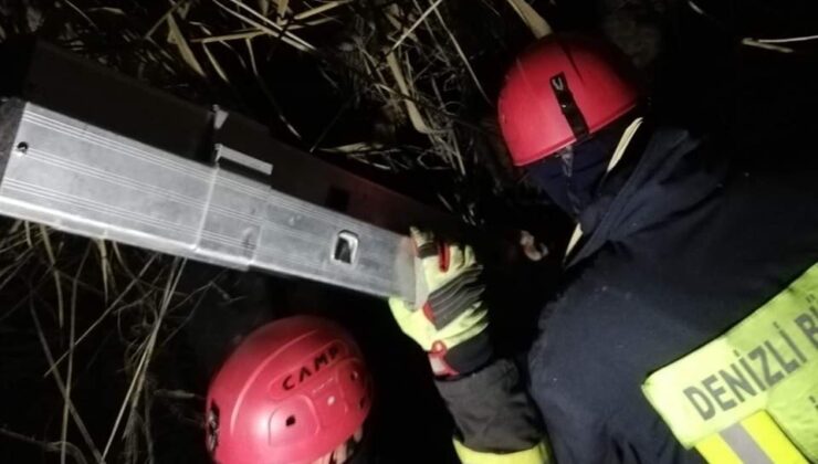 KUYUDA MAHSUR KALAN KÖPEĞİ İTFAİYE KURTARDI