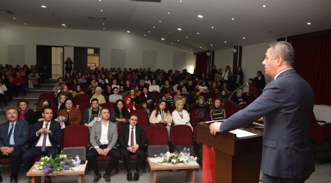 EKİCİ’DEN EĞİTİMDE SACAYAĞI VURGUSU