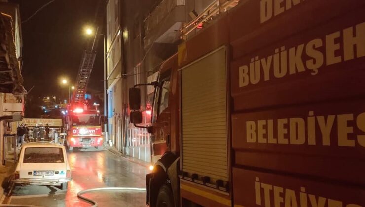 ÇATI KATI ALEVLERE TESLİM OLDU