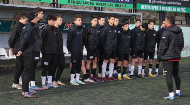 <strong>Genç horozlar Uşakspor’a sıkı hazırlanıyor</strong>