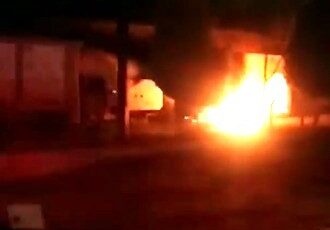  İŞYERİ ALEVLERE TESLİM OLDU