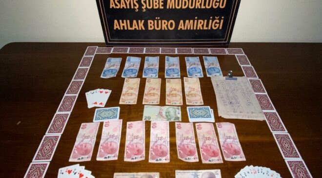 ARANAN 80 ŞAHIS TUTUKLANDI