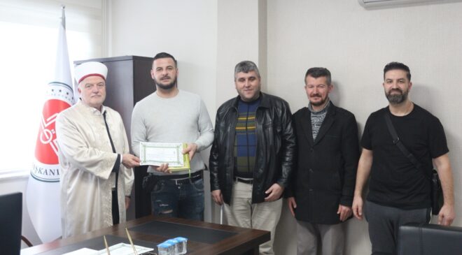 TATİL İÇİN FRANSA’DAN GELMİŞTİ MÜSLÜMAN OLDU