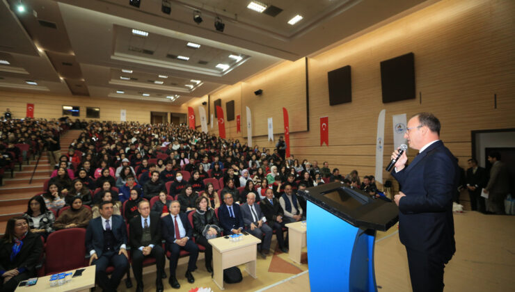 GÖRME ENGELLİLER HAFTASINDA FARKINDALIK OLUŞTURDULAR