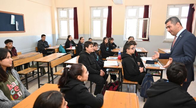TEKRAR OKULLARINA KAVUŞACAKLAR