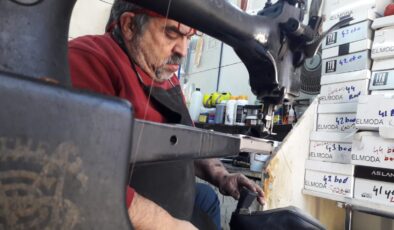 AYAKKABI TAMİRCİLERİ ALTIN ÇAĞINI YAŞIYOR