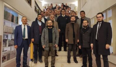 BAŞKAN GÜNGÖR MEMUR-SEN DİVAN TOPLANTISINA KATILDI