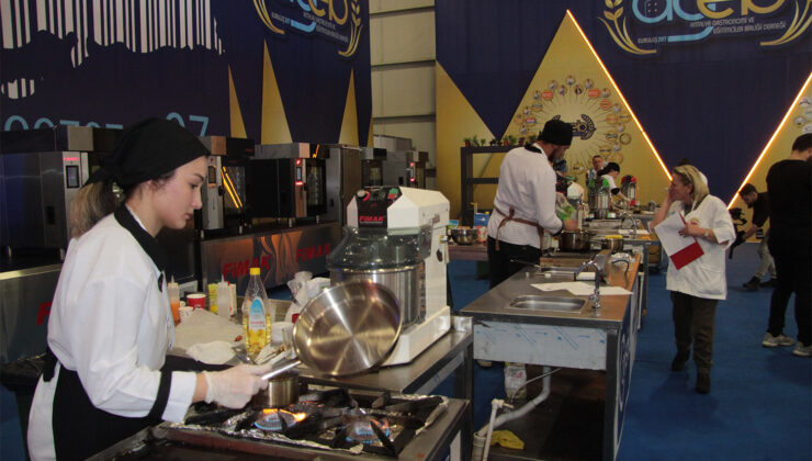 PAÜ ÖĞRENCİLERİ 3 KUPA VE 26 MADALYA İLE DÖNDÜLER