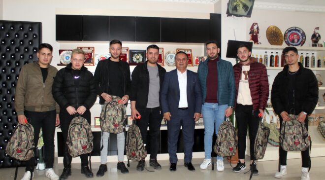KINALI KUZULARDAN BAŞKAN AKCAN’A ZİYARET