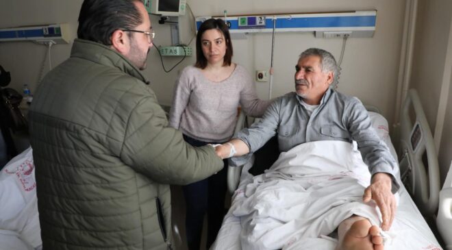 BAŞKAN YILMAZ’DAN DEPREMZEDELERE ZİYARET