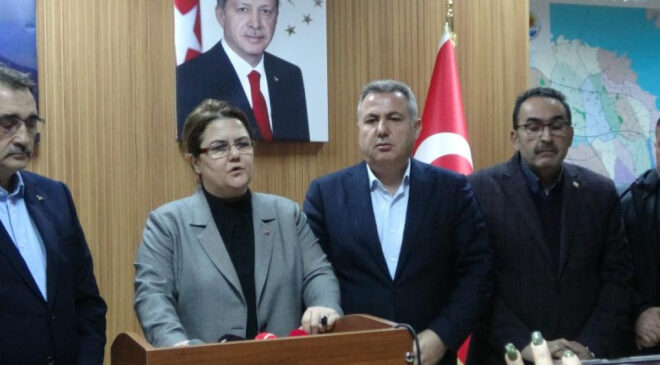 Bakanlar Adana’da açıklama yaptı: 7 bina yıkıldı, 36 can kaybı var, enerji altyapılarında ciddi hasar var