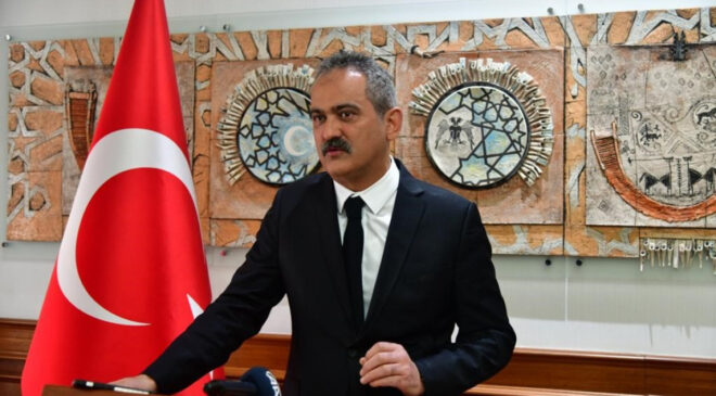 Bakan Özer bazı illerde eğitime ara verildiğini açıkladı