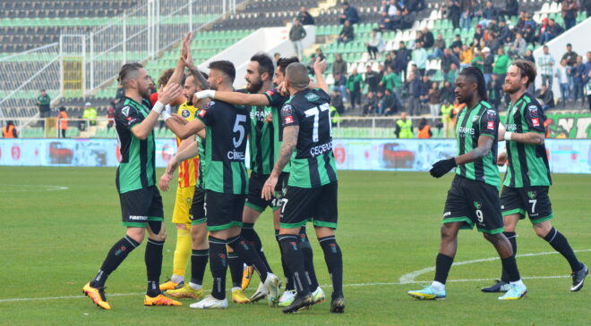 Denizlispor sahaya indi